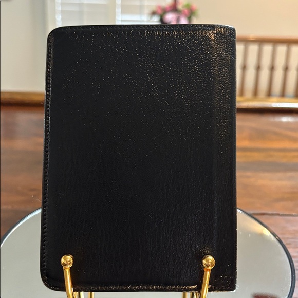 CHANEL Vintage Caviar Bi-fold Wallet in Black - Picture 3 of 14